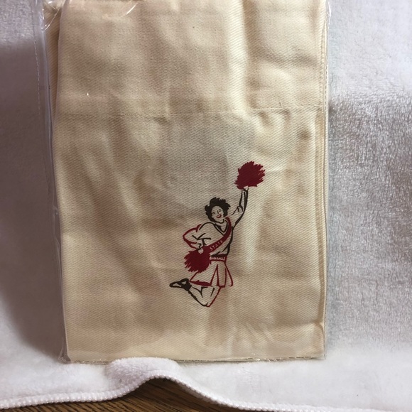 FINAL SALE- LEAVING CLOSET- NO FURTHER DISCOUNTS - Picture 7 of 9